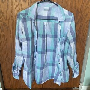 Womens Columbia plaid shirt. Size medium